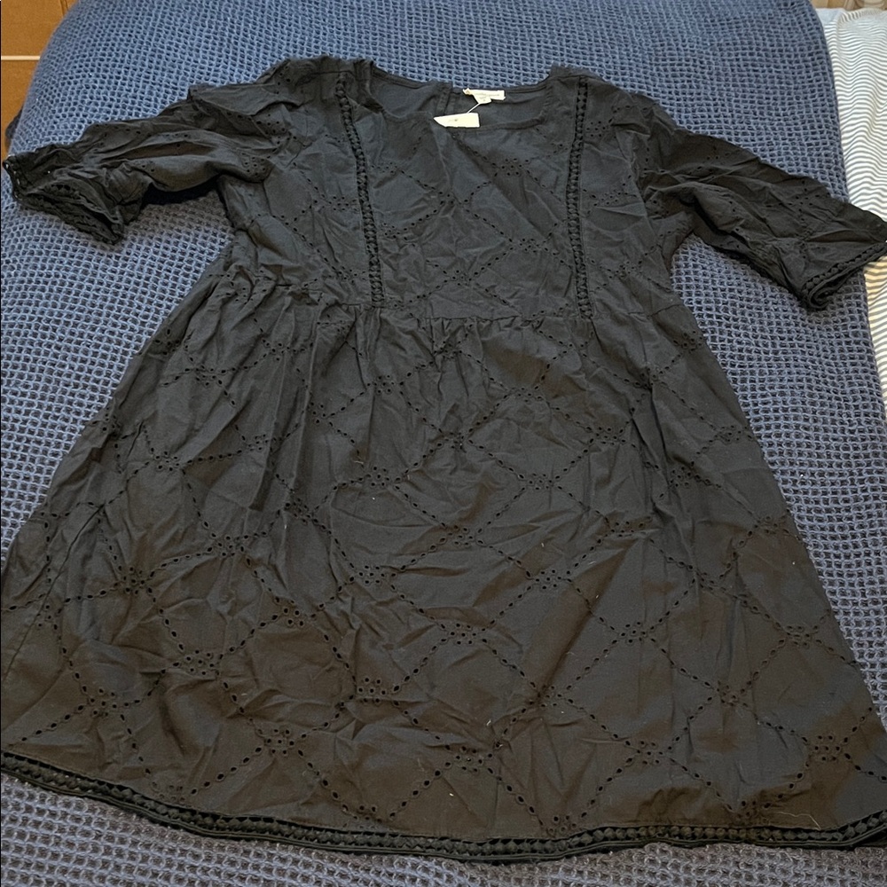 Jennifer and Grace NWT Black Broderie Quarter Sleeve Dress